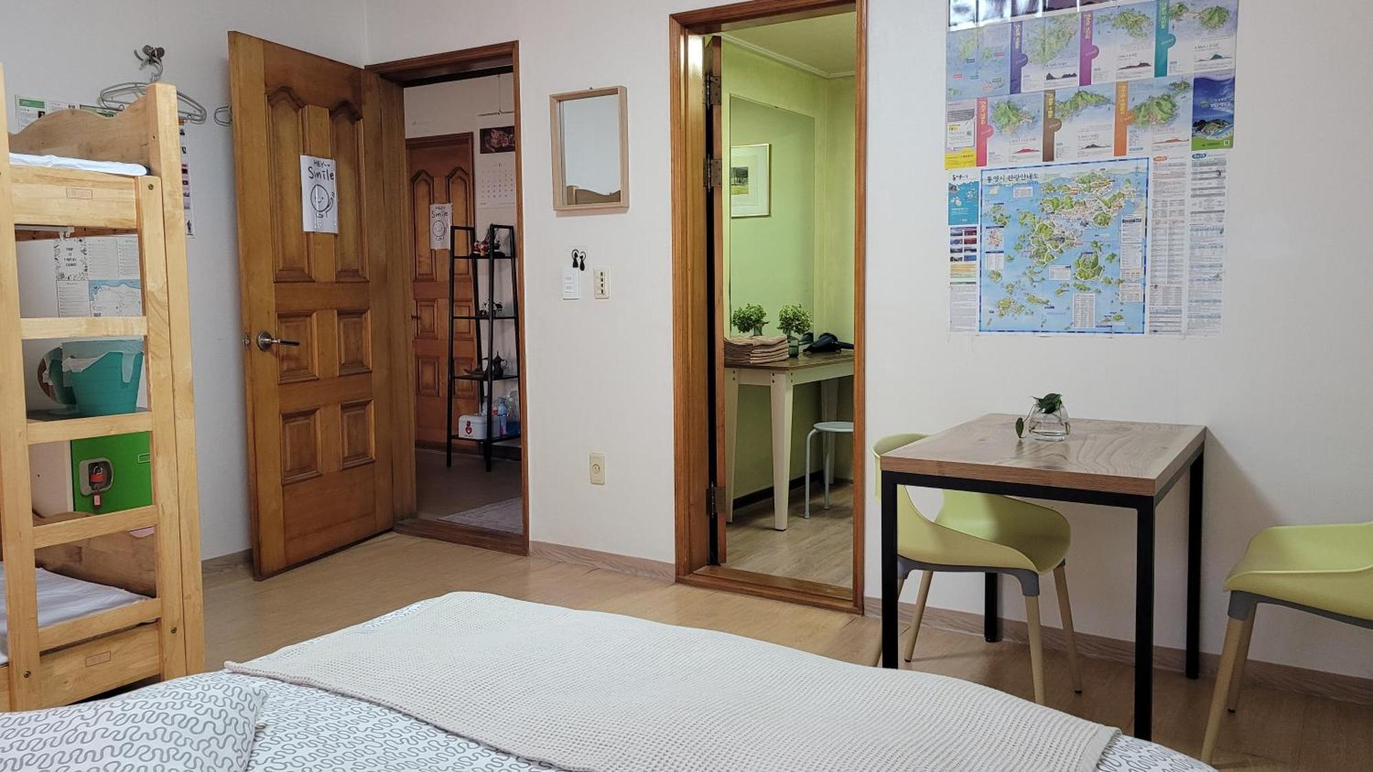 Tongyeong Episode Guesthouse Exteriör bild