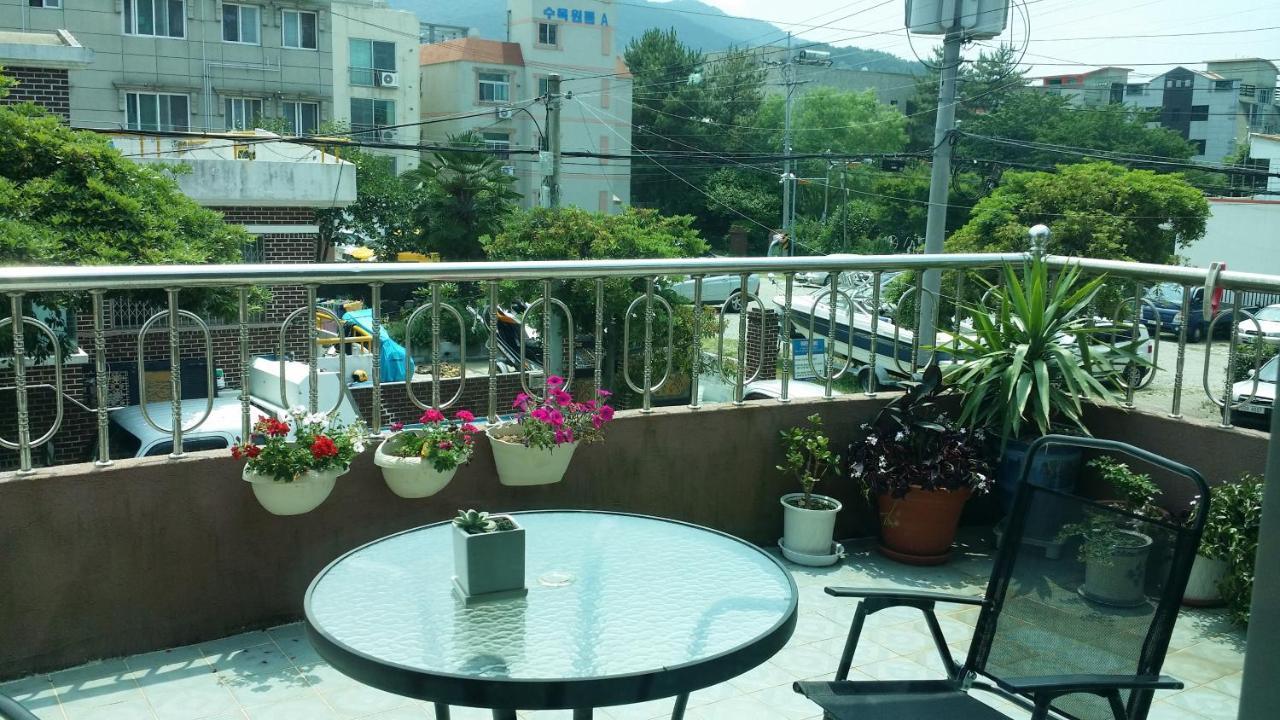 Tongyeong Episode Guesthouse Exteriör bild